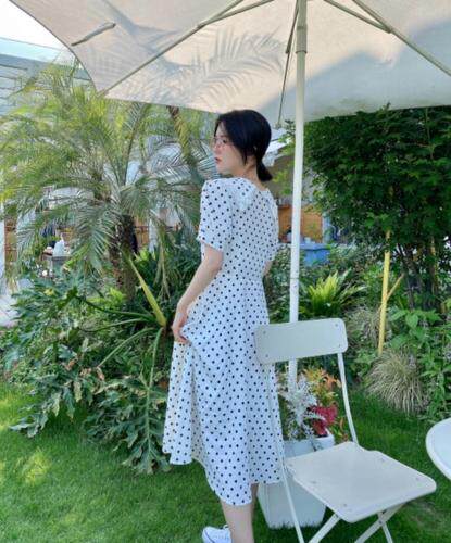 点点显示连衣裙，女装连衣裙，布萱