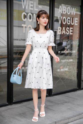 时尚连衣裙，女装连衣裙，英利伊人