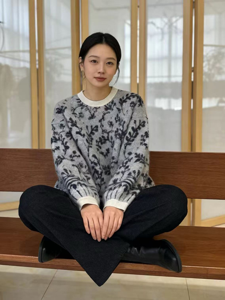 2026年秋季时尚百搭通勤简约休闲圆领青花瓷,女装羊毛衫,美轩羊绒