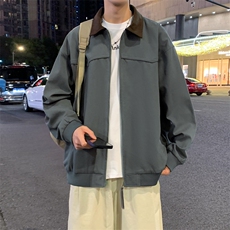 灰绿色
