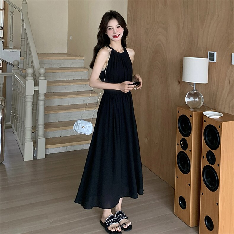 黑色纯欲风挂脖连衣裙女夏季2025新款法式赫本风气质显瘦雪纺长裙,女装连衣裙,2C375