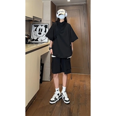 黑色