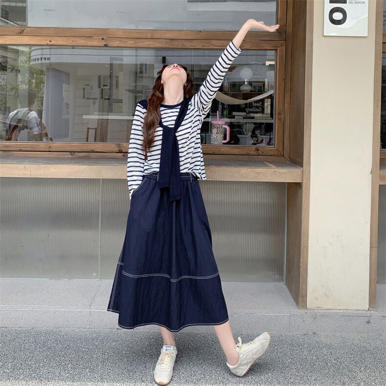 休闲披肩条纹T恤半身裙套装女春秋松弛感两件套爆款巨好看小个子,女装套装/套裙,2C230