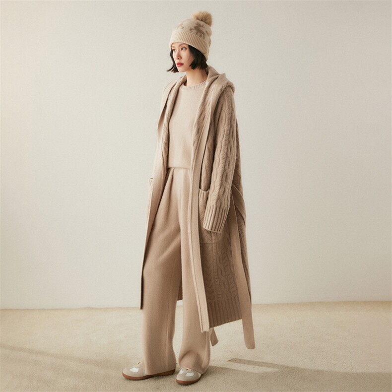 2024年秋冬季35%羊绒JCLP重磅绞花长开衫羊绒大衣，女装羊绒大衣，绒创羊绒