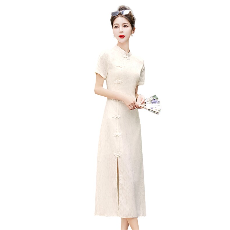 绿色旗袍连衣裙女2025新款夏季年轻款新中式复古改良气质高端,女装连衣裙,关键词