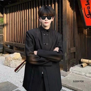 XZ189-P55皮质盘扣带垫肩西服上衣,2021年春季减龄服装搭配图片
