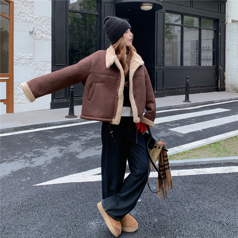 复古立领咖色羊羔毛外套女2025冬新款韩版小个子皮毛一体机车夹克,女装短外套,2B187