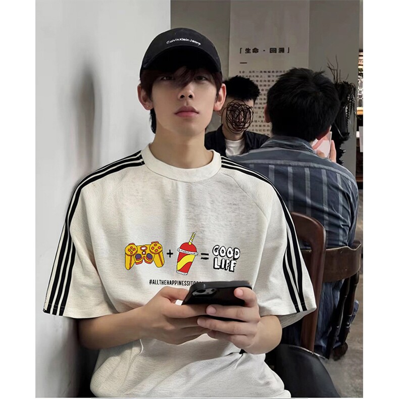 抖音得物品质二开240克宽松纯棉美式潮牌印花三条杠中性风短袖T恤,男装T恤,电商A486