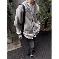 灰色