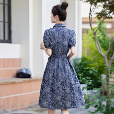 时尚洋气复古法式收腰显瘦碎花连衣裙女夏季2025新款潮流翻领裙子，女装连衣裙，沁沁公主