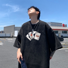 黑色