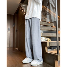 灰色