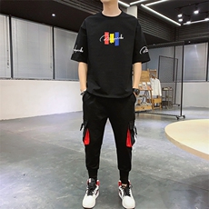 黑色