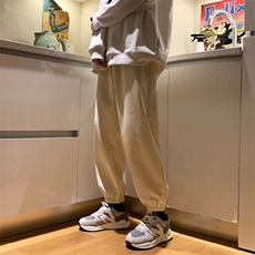 灰色