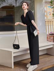 法式气质V领修身显瘦西装连体裤女2025夏款高级感时髦休闲连衣裤，女装连体裤，微微衣阁