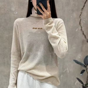 女士秋冬羊毛刺绣高领堆堆领羊毛衫图片