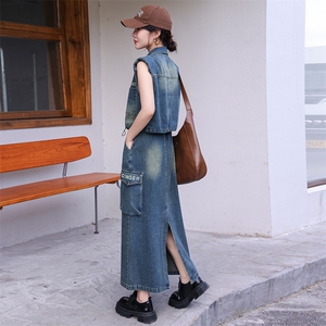 现货时尚休闲牛仔马甲套装裙女2024秋新款洋气减龄半身裙两件套图片