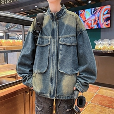 深蓝色