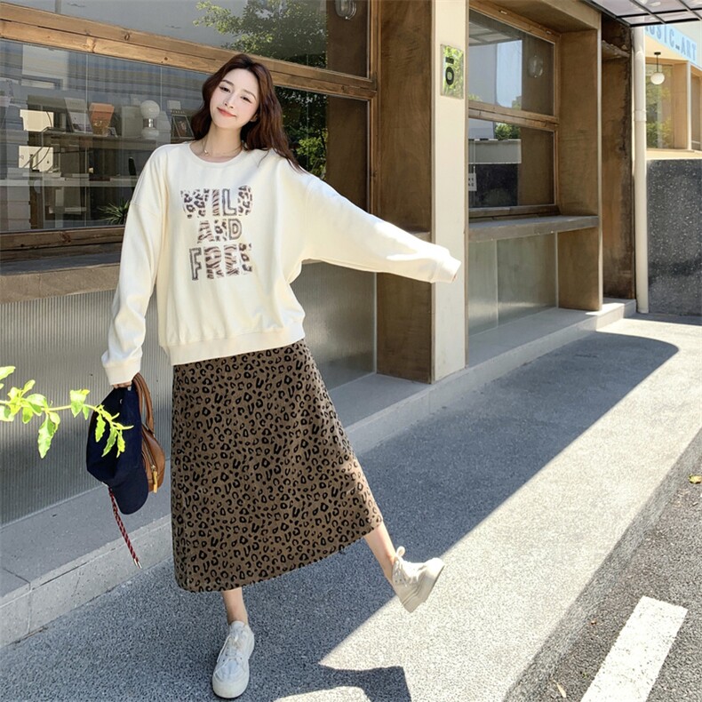 俏皮米白色字母印花卫衣套装女2025年春秋季新款豹纹半身裙两件套,女装套装/套裙,2C198