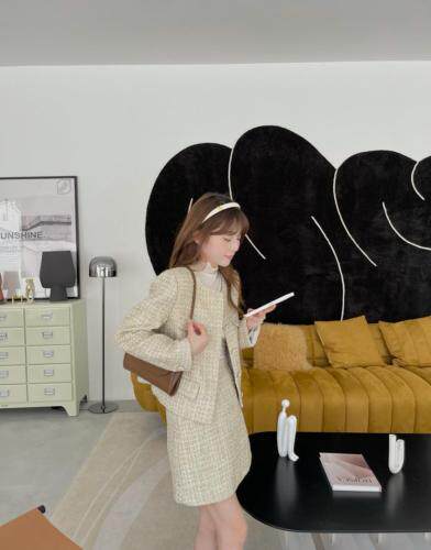 秋装新款小香风套装系列，女装职业装，奥瑾