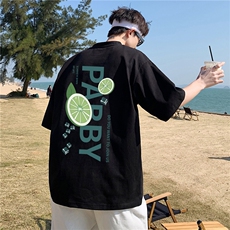 黑色