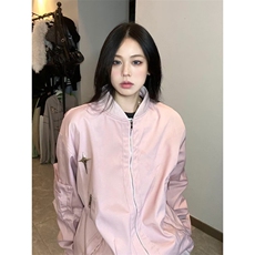 粉红色