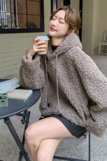 卡其色高端环保皮草加厚保暖1C045-H8397P195K298，女装棉衣/棉服，红龙果