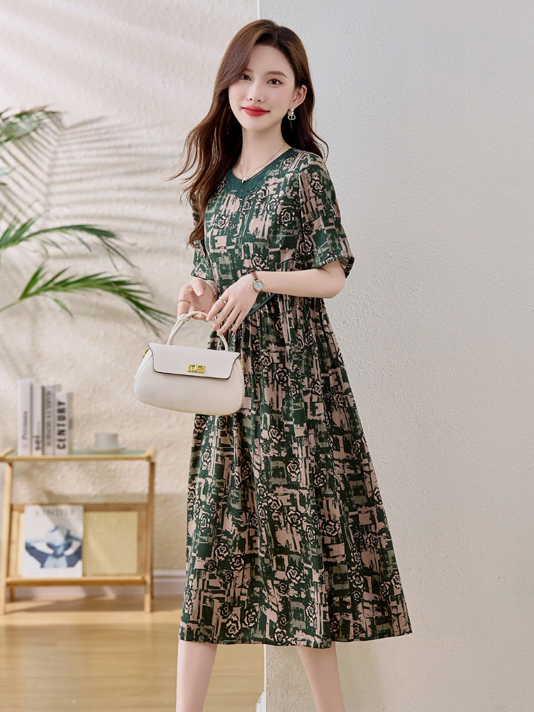 【夏季女装新款】大量现货领口绣花年轻妈妈中长款连衣裙,女装连衣裙,魅衣本色