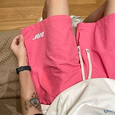 粉色