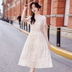 现货2024年夏季女气质清新新中式印花盘扣珍珠系带收腰显瘦连衣裙，女装连衣裙，艾贝斯