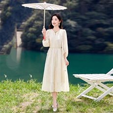 五一出游复古提花连衣裙女25夏季国风盘扣收腰显瘦中长A字裙防晒，女装连衣裙，魅丽静蓝