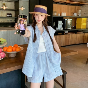 活泼减龄条纹短袖衬衫套装女2025年夏季新款小个子休闲短裤两件套图片
