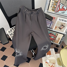 灰色