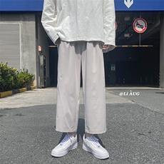米白色