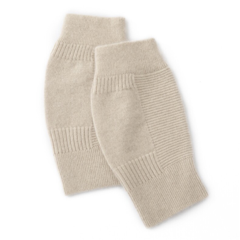 2025年秋季新款百搭女士加厚保暖短筒护腿，袜子，窄众羊绒