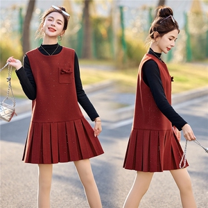 时尚气质百褶裙套装女2026年春新款优雅大气亮片背心连衣裙二件套，女装套装/套裙，冬木谷雨