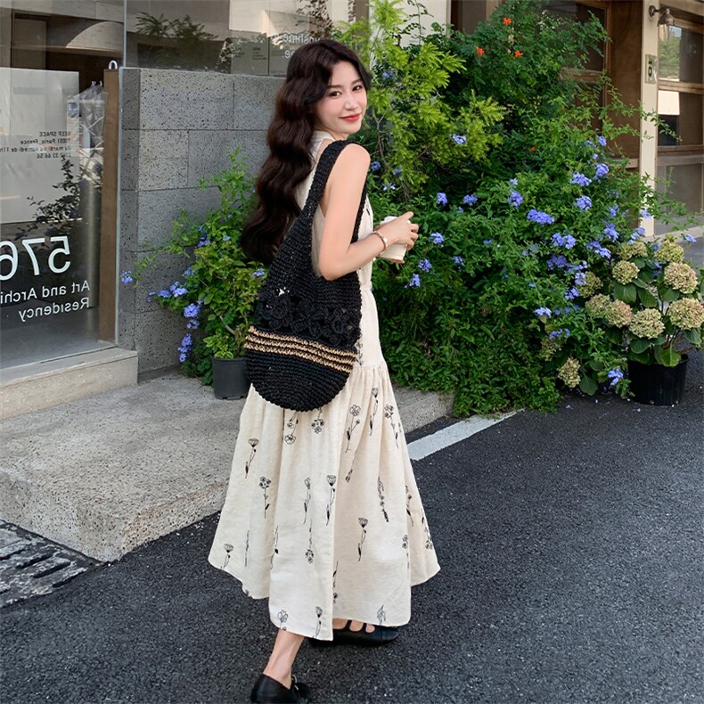 新中式碎花挂脖吊带连衣裙女夏多巴胺绝美云南旅游海边度假沙滩裙,女装连衣裙,2D034
