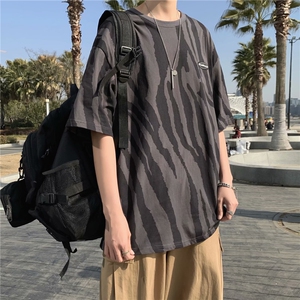 男士夏季潮韩版宽松圆领港风ins不规则条纹短袖t恤上衣 T130-P20图片
