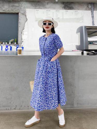 韩版碎花连衣裙，女装连衣裙，玩美