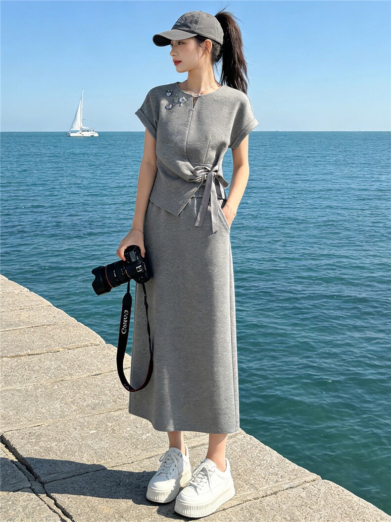 设计感时尚气质套装裙女夏款亮片设计短袖上衣中长款半身裙两件套,女装套装/套裙,江南