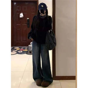 一整套穿搭韩系复古黑色V领套头针织衫毛衣女学生+蓝色格纹衬衫潮图片