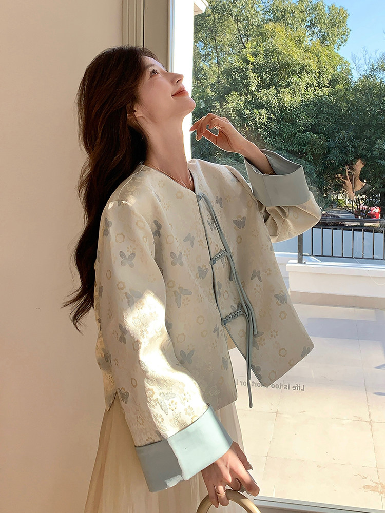 新中式蓝色蝴蝶提花开春外套女2025春季新款国风爆款改良唐装上衣,女装短外套,C位