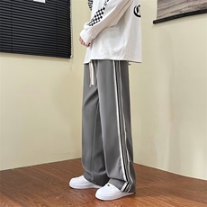 灰色
