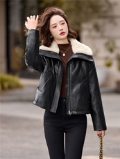 毛领拼接PU皮羽绒服女2025冬季新款小个子气质显瘦白鸭绒短款外套，女装羽绒服，冬木谷雨