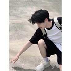 藏青色