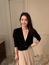 秋冬新款低v领女修身纯色开衫百搭时尚，女装针织衫/毛衣，玛卡隆羊绒