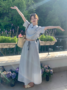 韩系新款时尚洋气减龄裙女翻领短袖休闲拉链外套半身裙图片