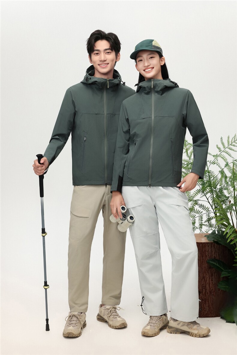 2025秋冬百搭时尚简约轻量连帽软壳衣，女装短外套，衫都服饰