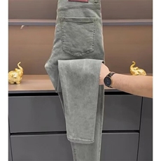 绿色