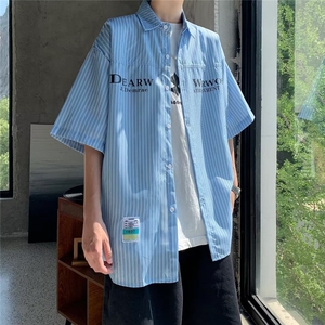 条纹短袖衬衫男夏季潮牌高级感痞帅衬衣外套宽松大码五分袖上衣图片